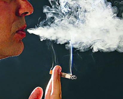 «Κυκλώματα προωθούν την εξάρτηση του καπνίσματος»