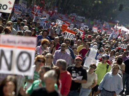 Μεγάλες διαδηλώσεις κατά της λιτότητας χθες στην Ισπανία