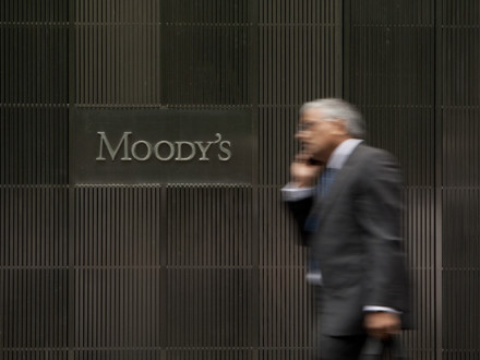 Με καλό μάτι βλέπει την ψήφιση του πολυνομοσχεδίου ο Moody's