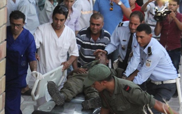 Τριήμερο πένθος στην Τυνησία για το θάνατο οκτώ στρατιωτών