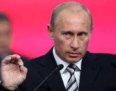 Οι Ρώσοι συγγραφείς δείχνουν «κόκκινη κάρτα» στον Πούτιν
