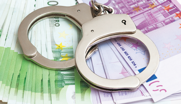 Δύο συλλήψεις για οφειλές 15 εκ. ευρώ προς το Δημόσιο