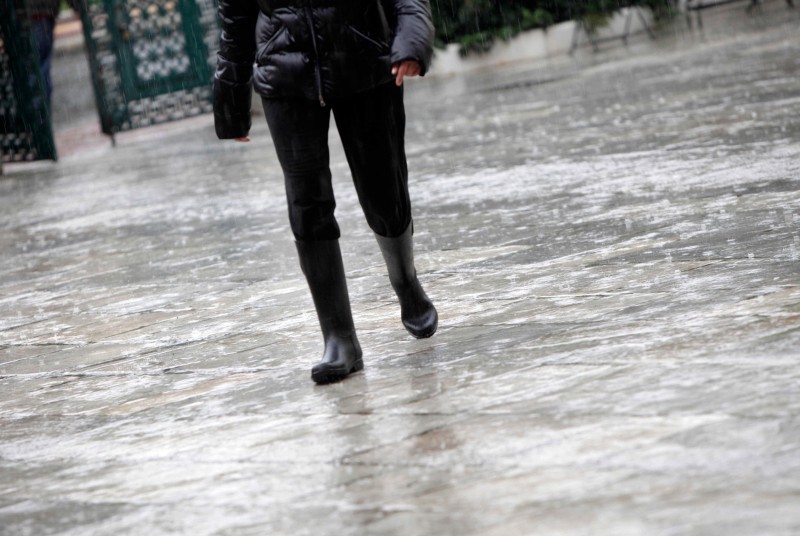 «Απαγορευτικό» στους χαρταετούς λόγω βροχής και κακοκαιρίας σε όλη τη χώρα
