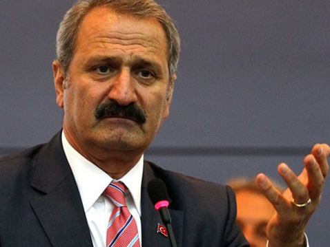 Άλλη μια ηχογραφημένη συνομιλία καίει πρώην υπουργό στην Τουρκία