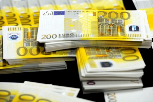 PORTUGAL COUNTERFEIT 200 EURO BANK NOTES