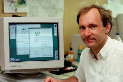 Πριν 22 χρόνια μπήκαν οι βάσεις για το Ίντερνετ