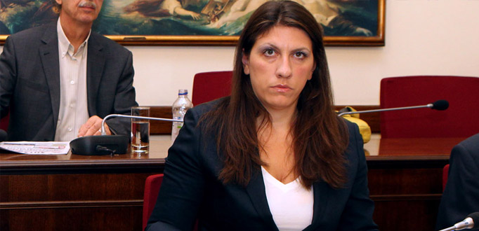 Απειλές και δημοσιογραφικές επιθέσεις καταγέλλει η Κωνσταντοπούλου