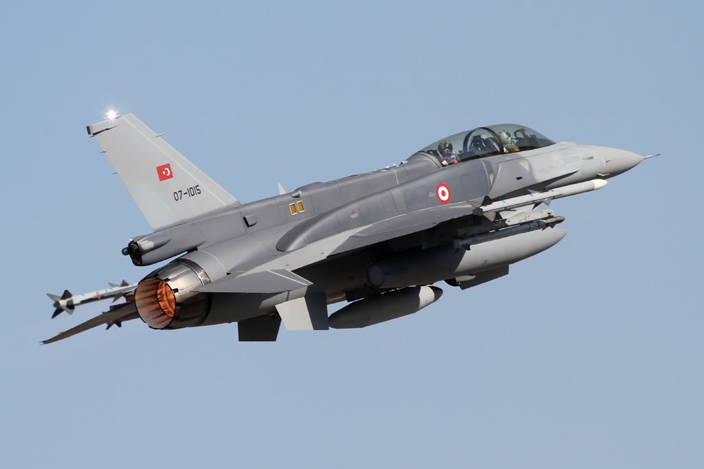 Συνετρίβη τουρκικό F-16 κοντά στα σύνορα με τη Συρία