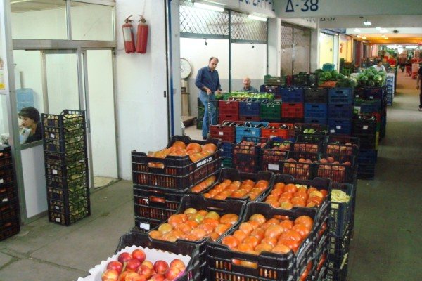 Δεσμεύτηκαν 3 τόνοι φρούτα στη λαχαναγορά Ρέντη