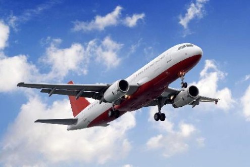 Χαλαρώνουν οι κανόνες χρήσης ηλεκτρονικών συσκευών στα αεροπλάνα