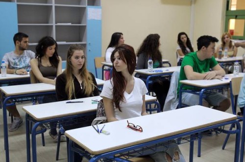Χαμηλές επιδόσεις των Ελλήνων μαθητών καταγράφει ο ΟΟΣΑ