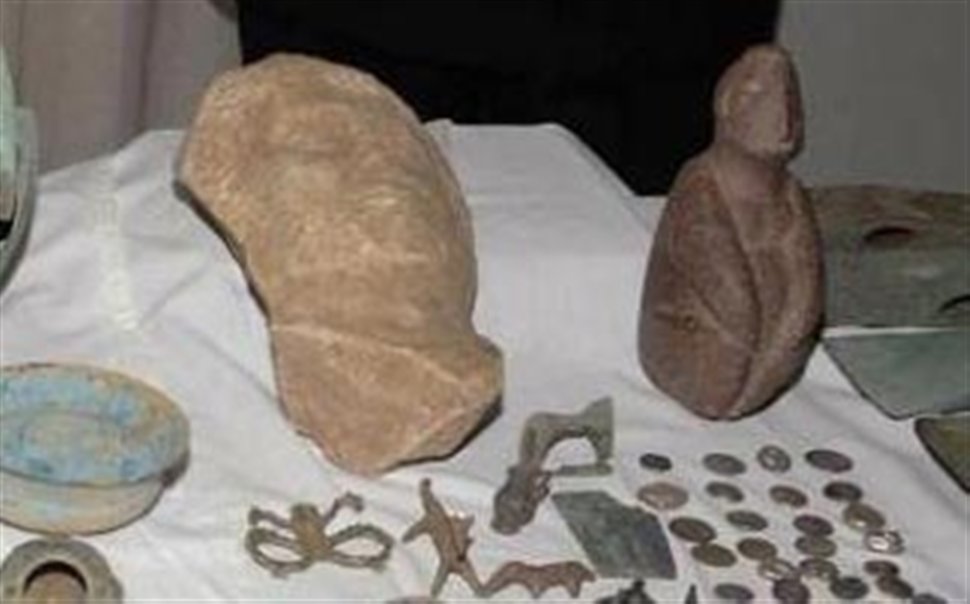 Συνελήφθησαν δύο άτομα στην Κυπαρισσία για αρχαιοκαπηλία